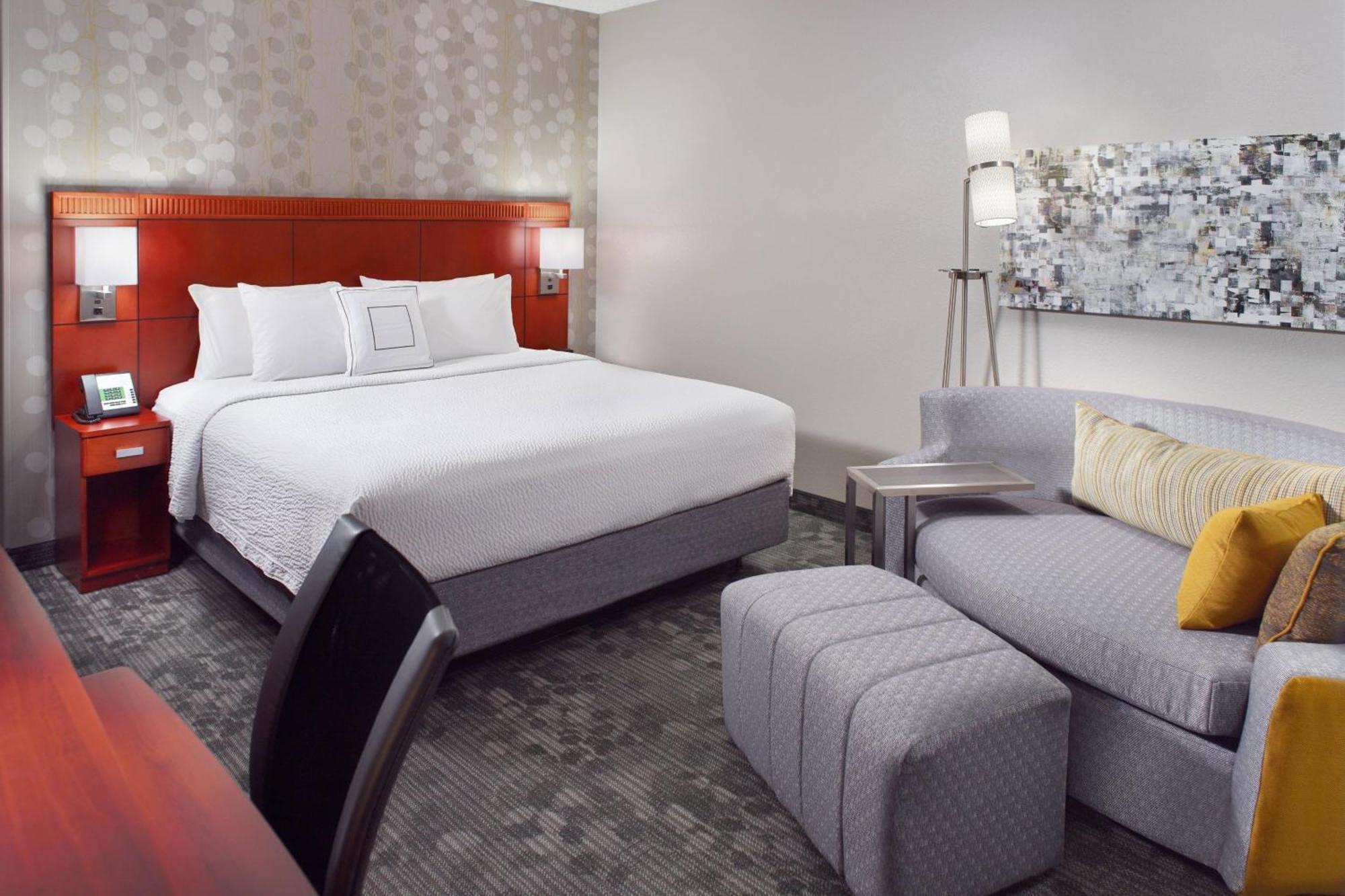 Courtyard By Marriott Greensboro Eksteriør bilde