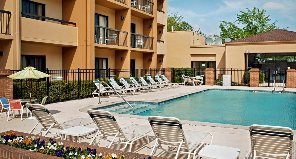 Courtyard By Marriott Greensboro Eksteriør bilde